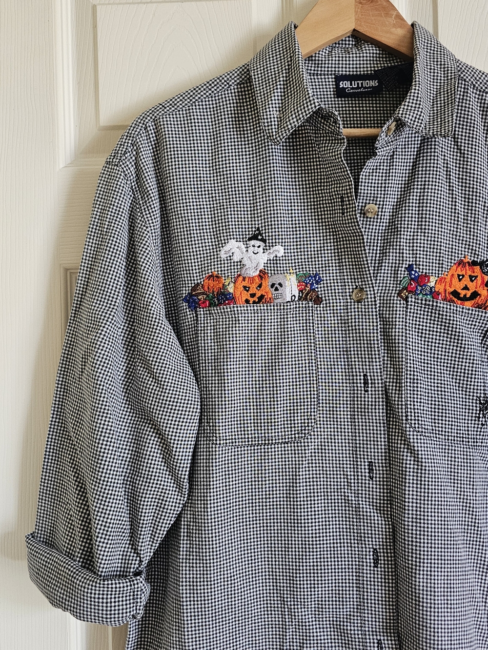 Vintage Solutions Women's L Black Gingham Halloween Embroidered Button-Down